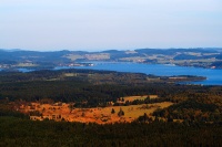 Výhled na Lipno z rozhledny Moldaublick